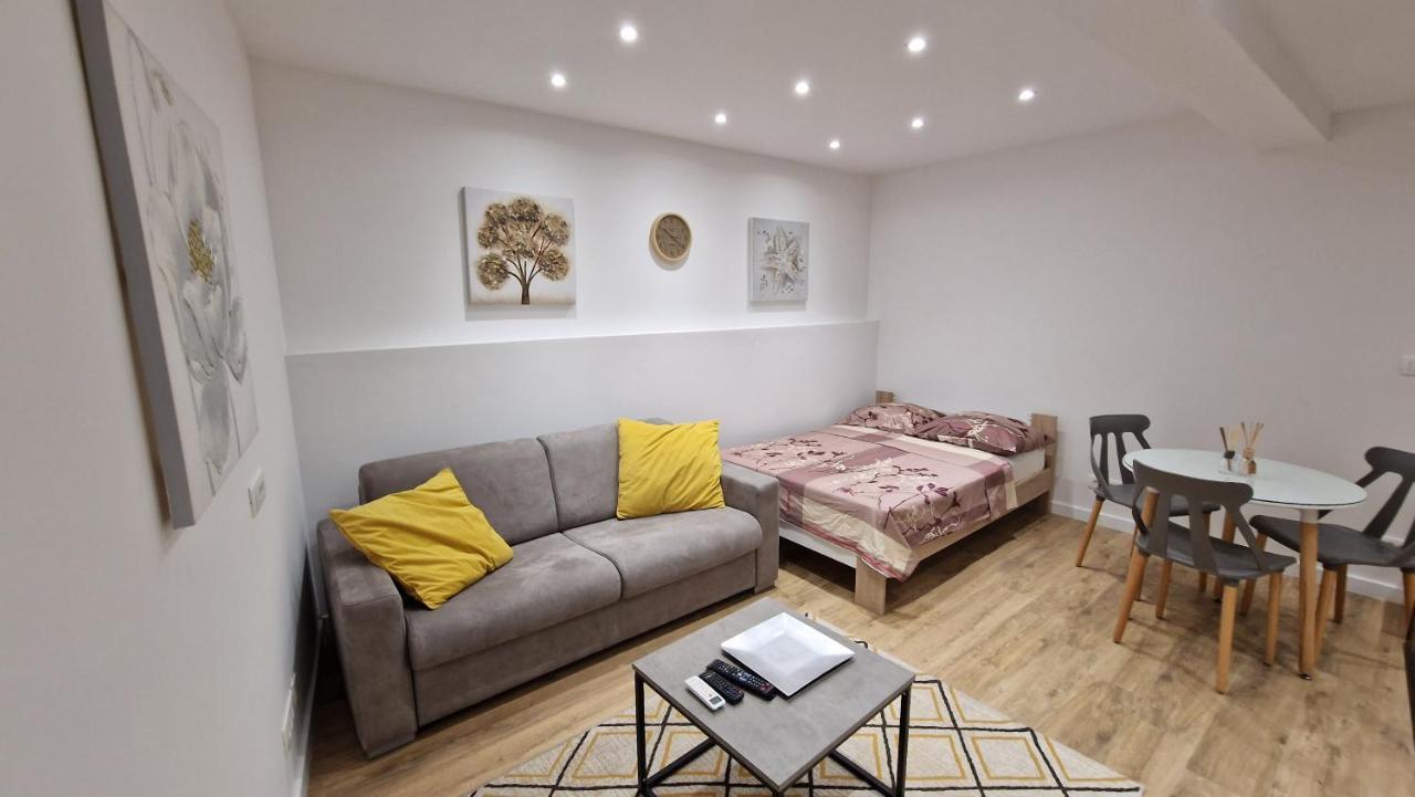 Apartments Baric Split Bagian luar foto